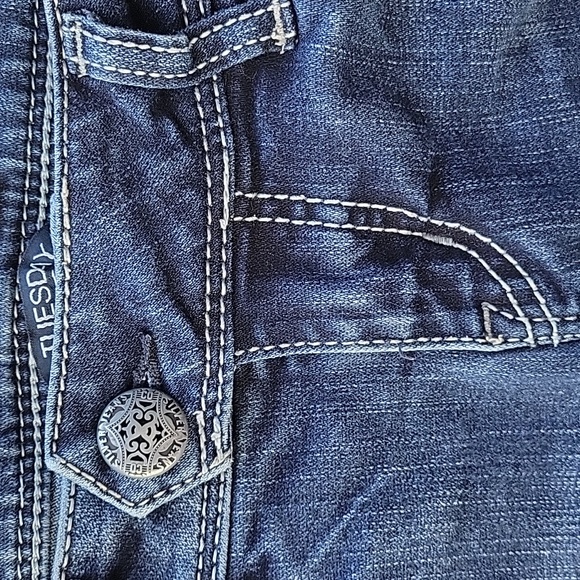 Silver Tuesday Jeans, Size 27 - Picture 9 of 11